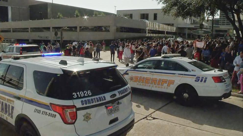 Reportan tiroteo en la iglesia Lakewood del pastor Joel Osteen en Houston: policía