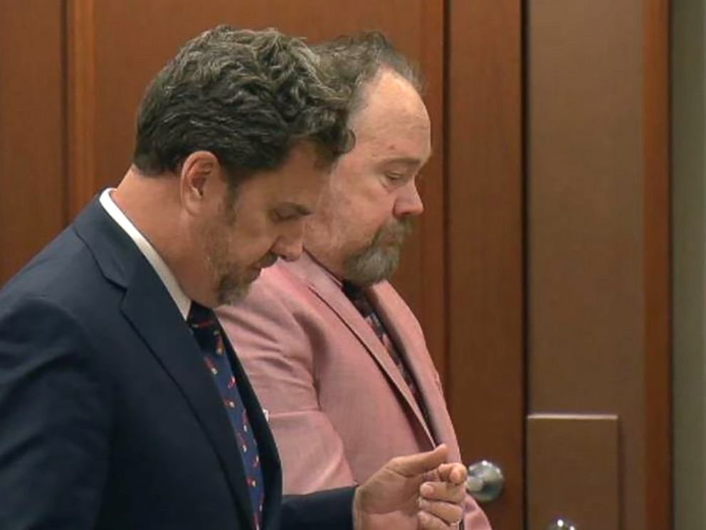 PHOTO: Former Detective Troy Allen Large, right, with his lawyer during a court appearance before his death in January 2018.