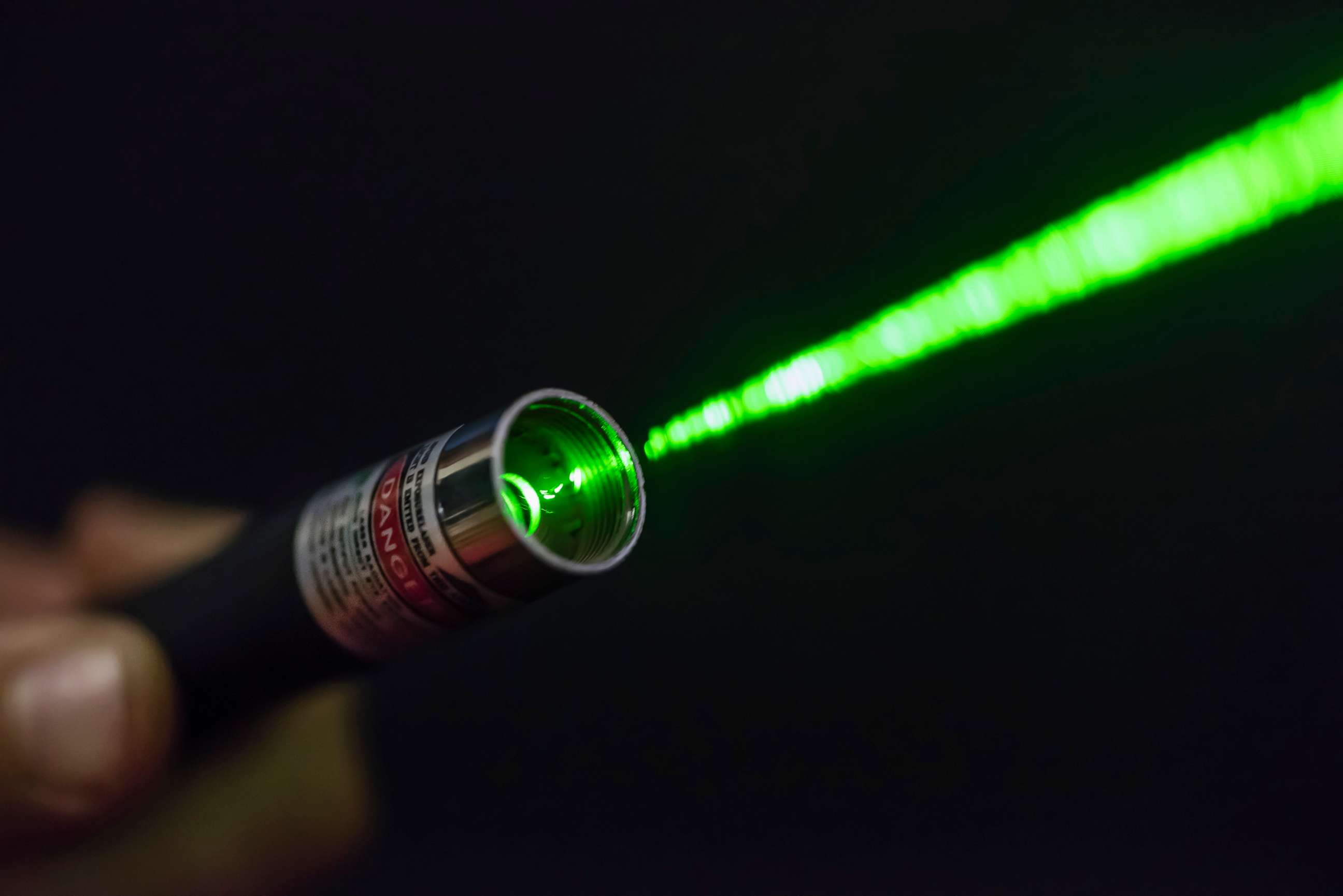 Laser strikes reach record numbers in 2021, FAA says - ABC News