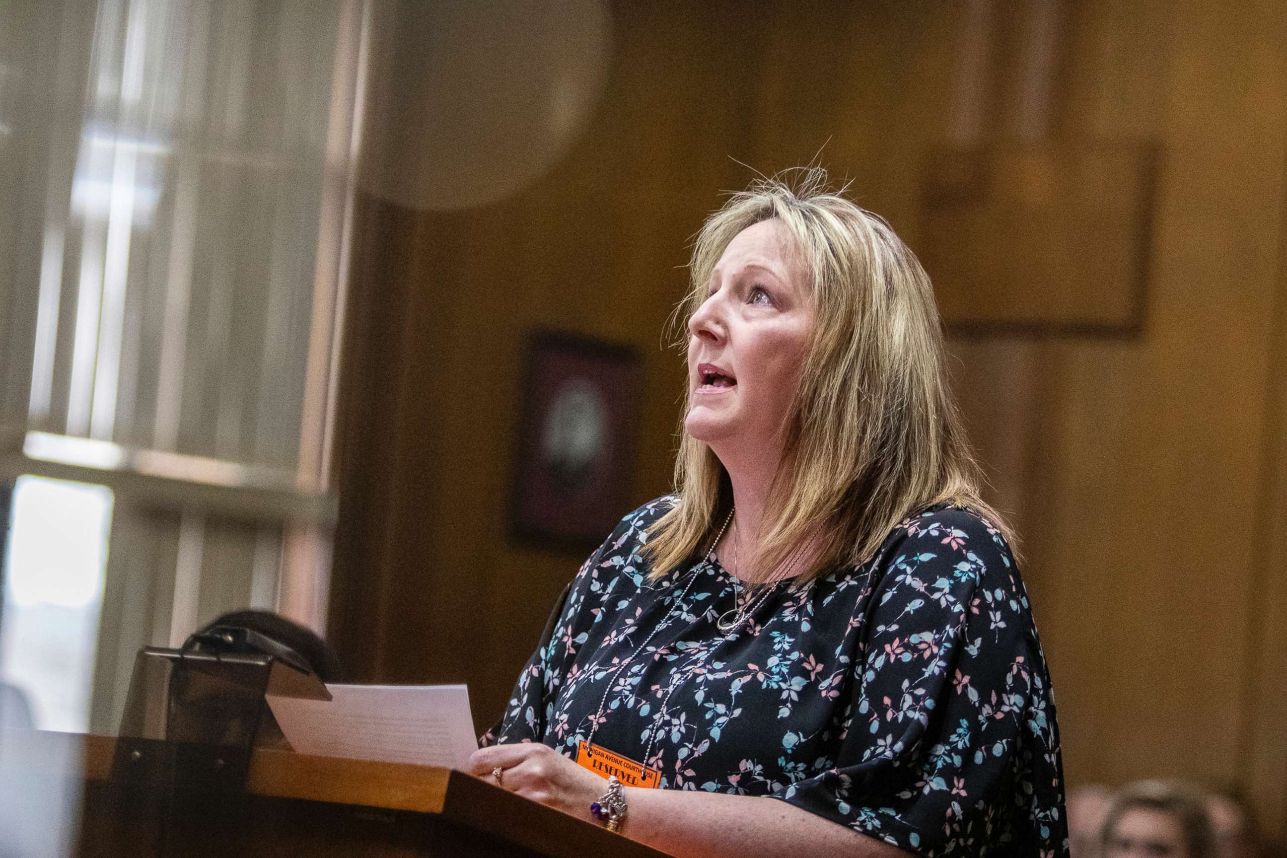 PHOTO: Laurie Smith, whose husband Rich and son Tyler, 17, were killed, addresses Jason Dalton before he was sentenced at the Kalamazoo County Courthouse in Kalamazoo, Mich., Feb. 5, 2019.