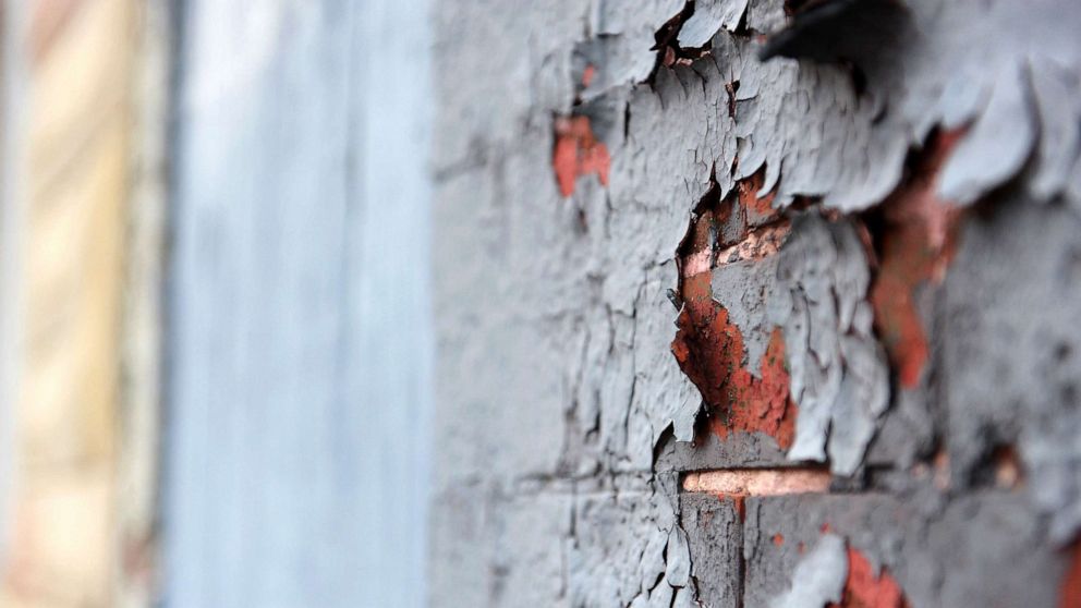 EPA Finalizes Rule Allowing Less Lead In Dust In Older Homes - ABC News