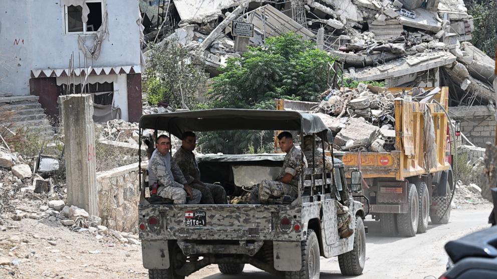 PHOTO: Israeli forces re-enter the southern town of Western Zawtar in Zawtar al-Sharqiyah, Lebanon, August 8, 2026.