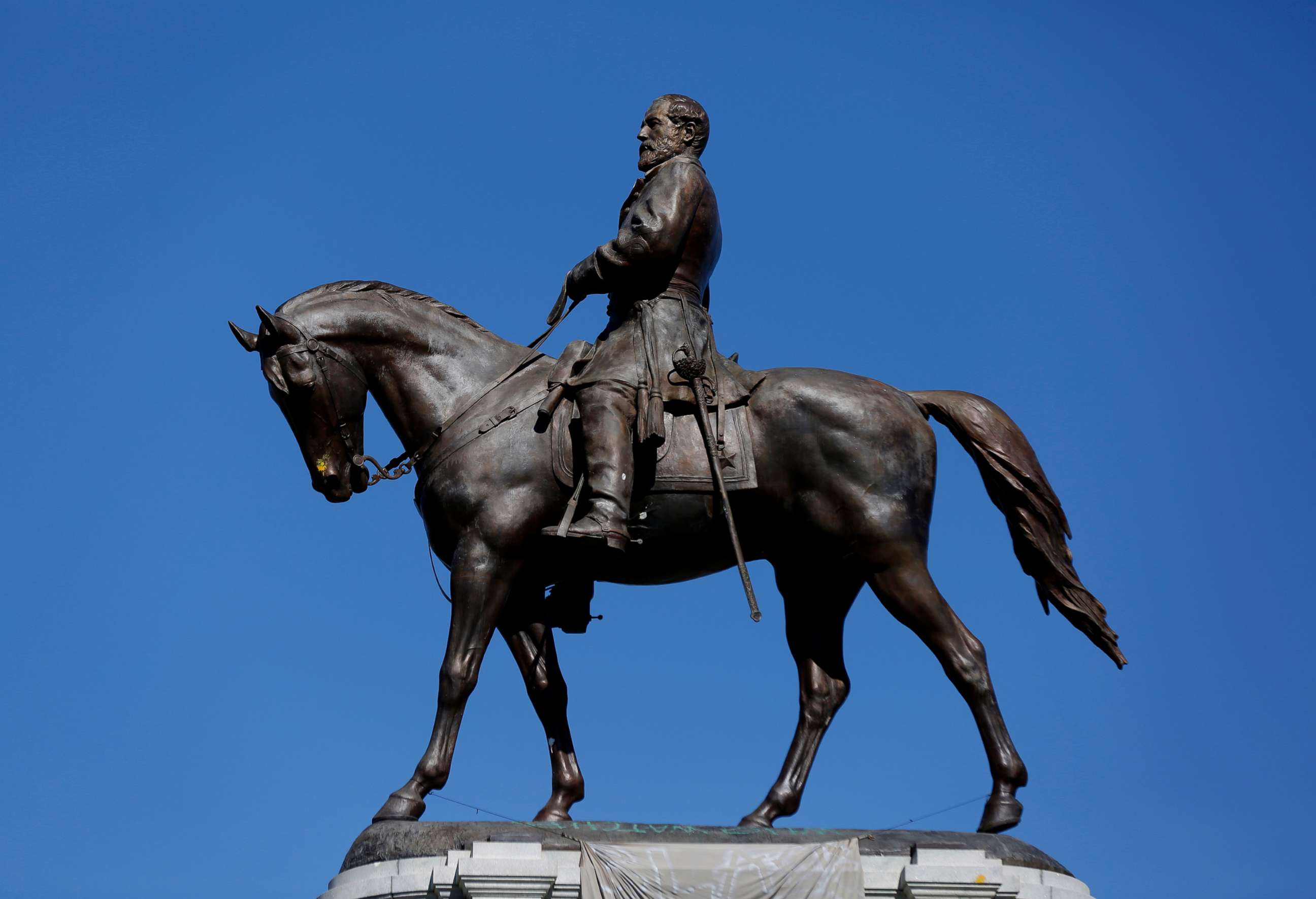 PHOTO: The Robert E. Lee Monument is shown in Richmond, Va., Sept. 2, 2021.