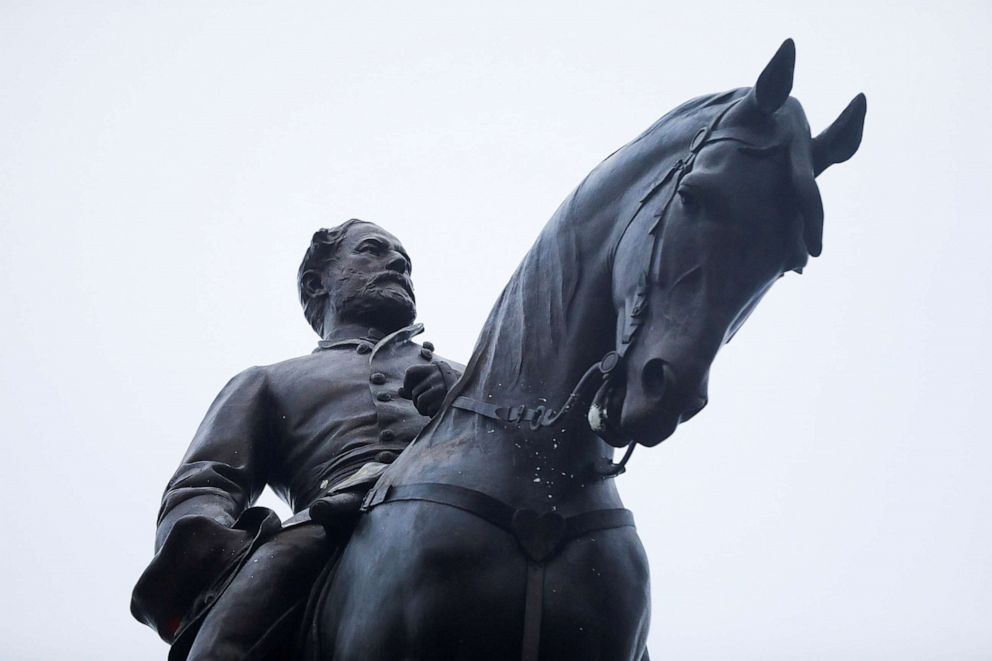 PHOTO: The statue of Confederate General Robert E. Lee in Richmond, Va., Jan. 17, 2021. 