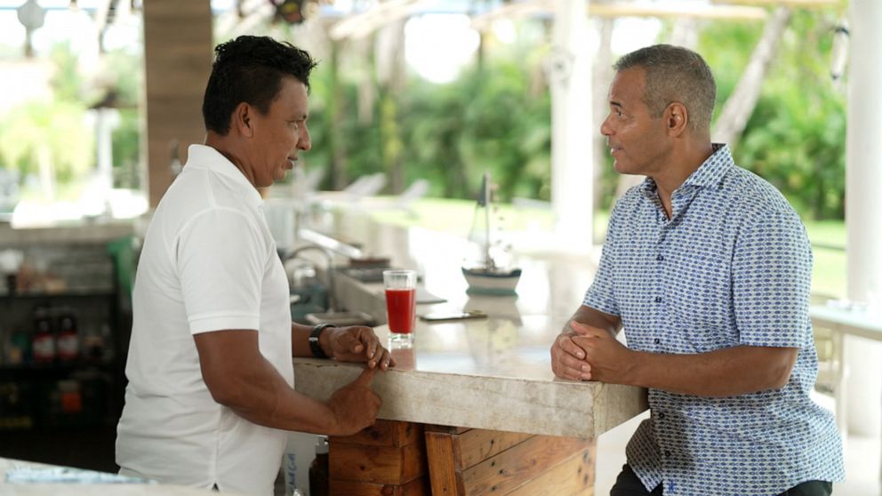 PHOTO: Leo Valencia, a former hotel employee, talks to ABC News about meeting Dean Faiello in Costa Rica in 2004.