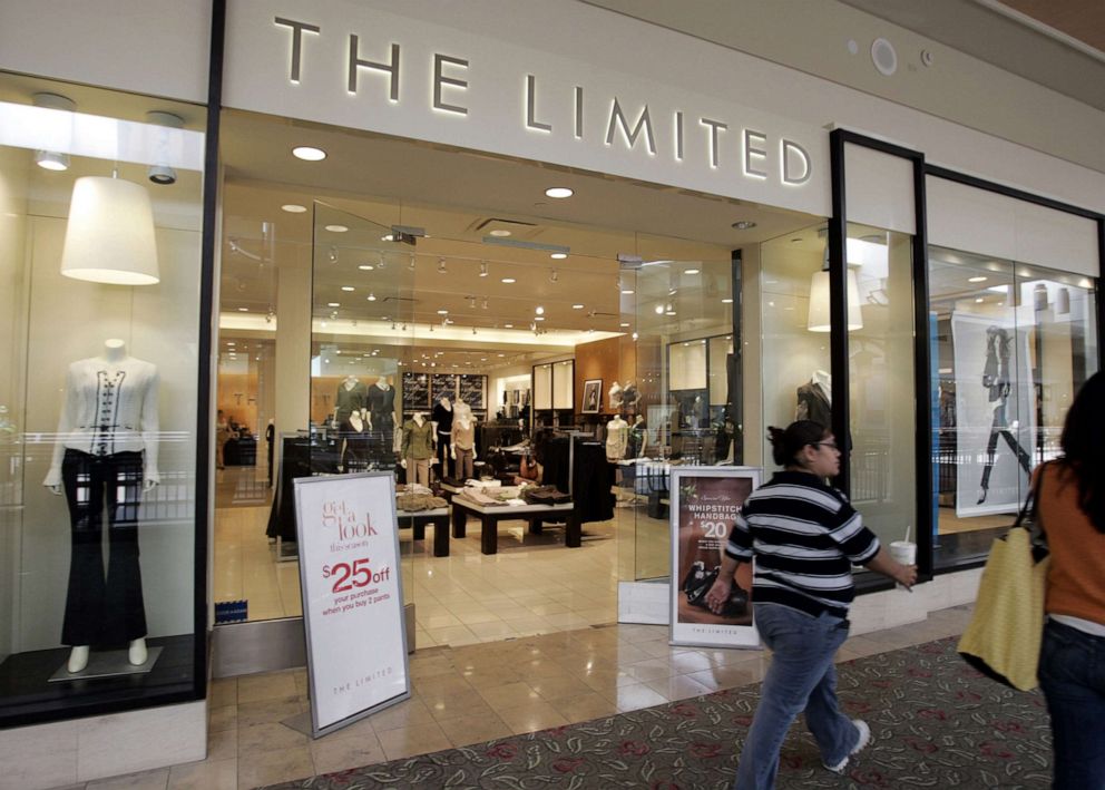 PHOTO: Shoppers walk by The Limited store in San Jose, Calif., Aug. 14, 2006.