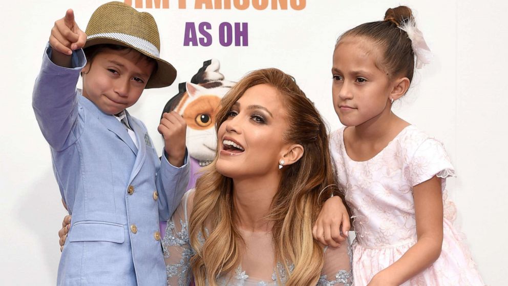 Jennifer Lopez's kids Max and Emme watch 'Selena' for the first time: Their  surprising reaction