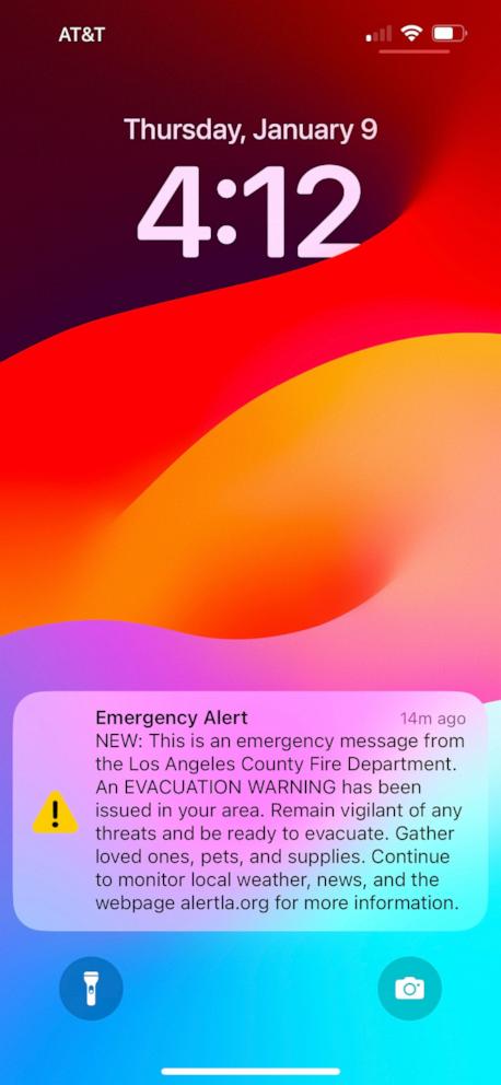 PHOTO:  Los Angeles cell phone alert