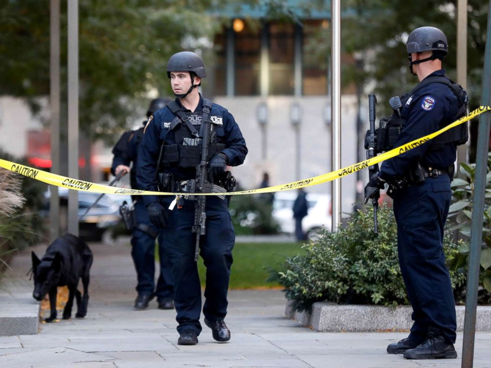PHOTO: Parents pick up their children from P.S./I.S.-89 school after a shooting incident in New York City, Oct. 31, 2017.