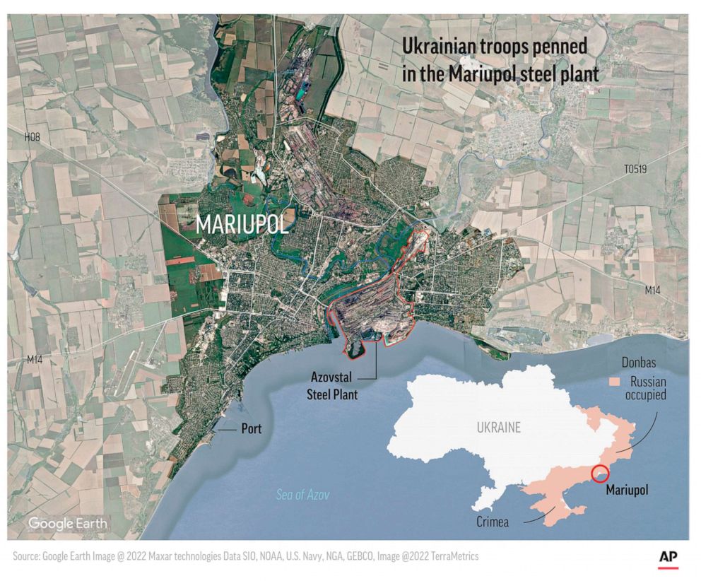 PHOTO: A map overlays a satellite image of Mariupol, Ukraine, locating the Azovstal Iron and Steel Works and port.