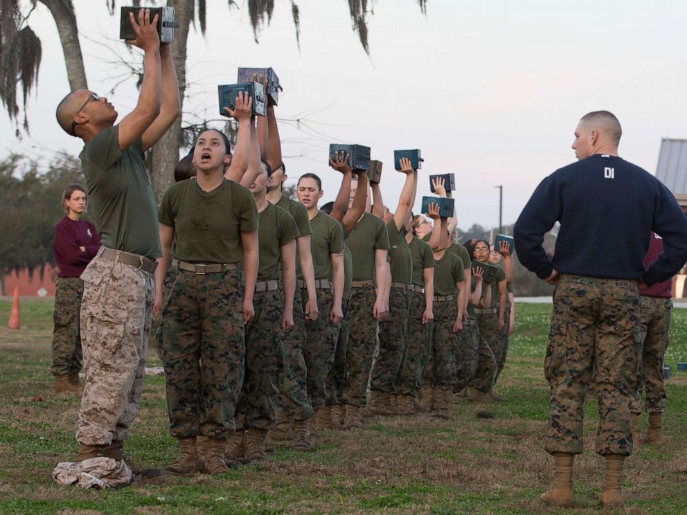 Marine Boot Camp Schedule 2022 1St Integrated Company Of Men And Women Graduates From Marine Corps Boot  Camp - Abc News