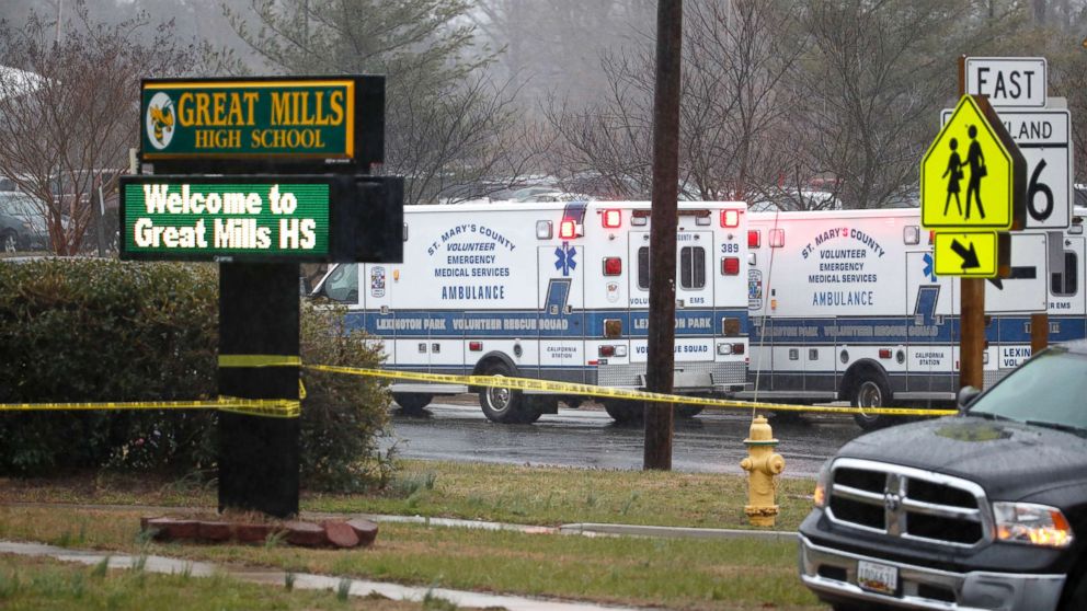PHOTO: Deputies, federal agents and rescue personnel, converge on Great Mills High School, the scene of a shooting, March 20, 2018 in Great Mills, Md. 