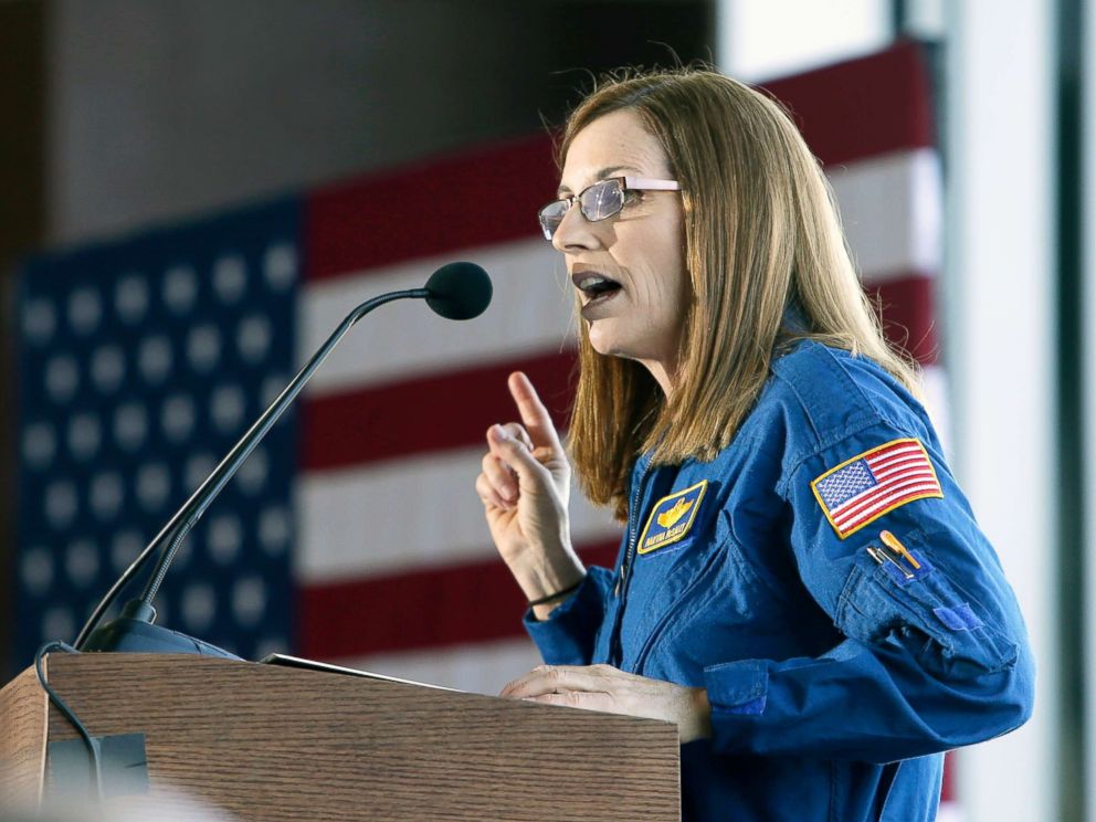 PHOTO: Rep. Martha McSally speaks at a rally, Friday, Jan. 12, 2018, in Tucson, Ariz.