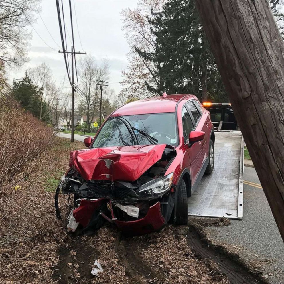 PHOTO: Lincoln Park, New Jersey, police said it's believed that the driver crashed after excessively wearing an N95 mask.