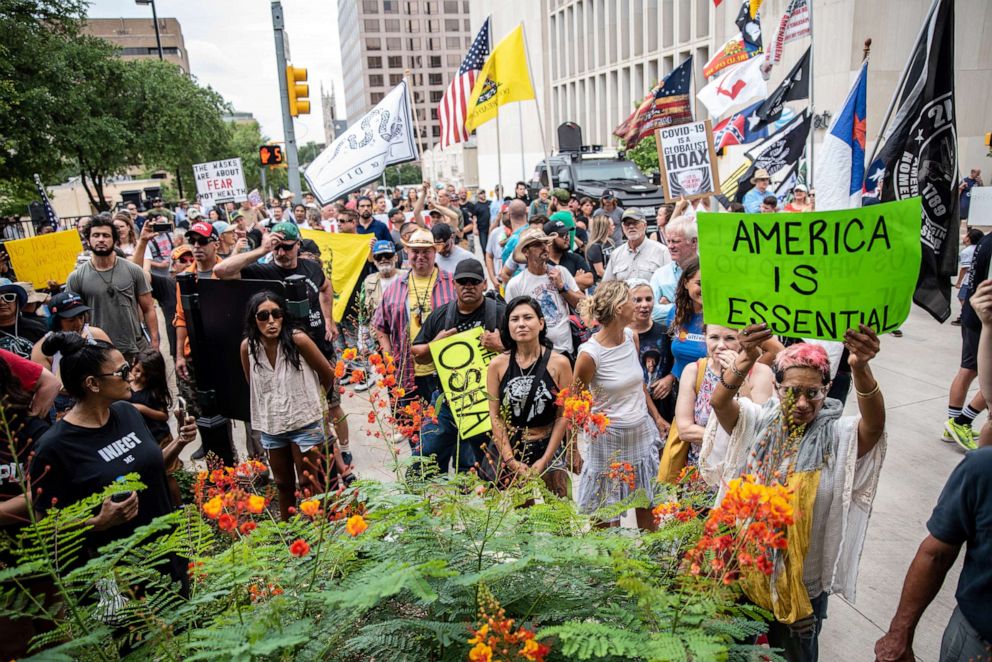 PHOTO: People protest against mandates to wear masks amid the coronavirus disease outbreak in Austin, June 28, 2020.