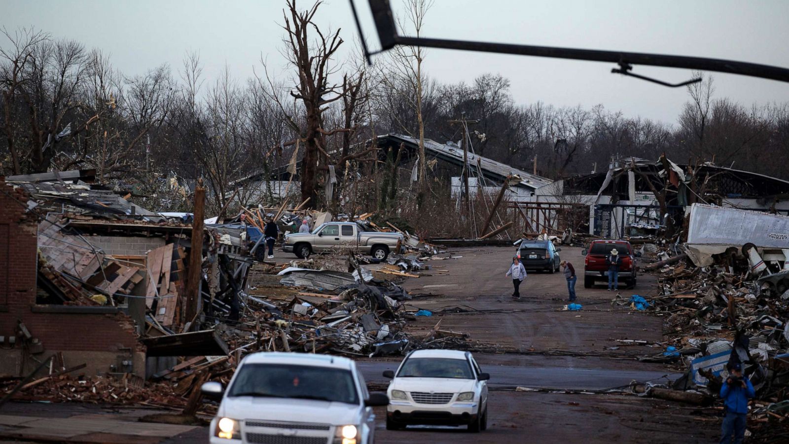 Over 70 dead as 22 reported tornadoes rip across South, Midwest - ABC News