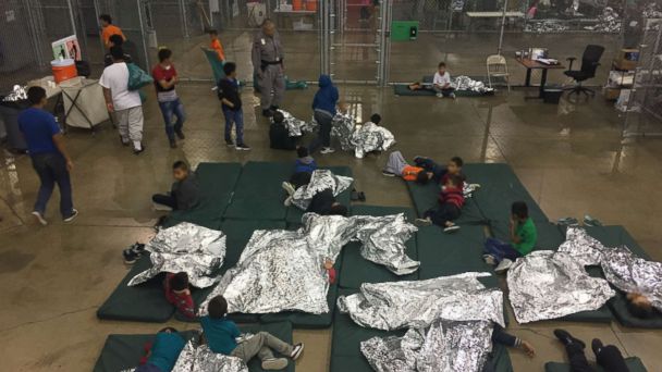 Simple Ways Moms Are Helping Families Torn Apart At The Border - Good ...