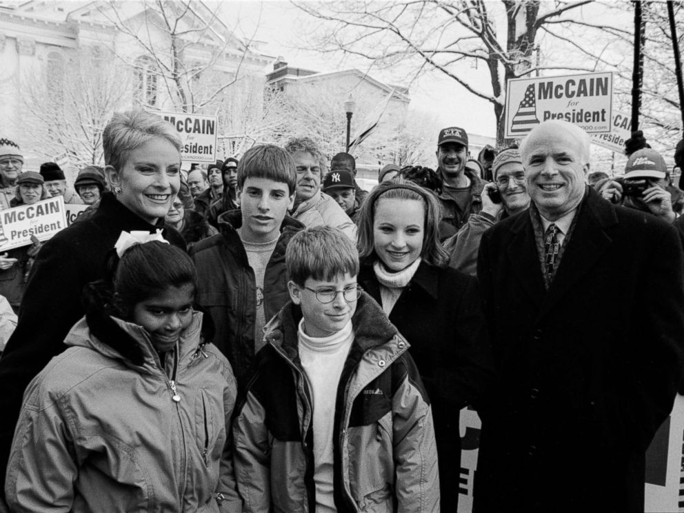 PHOTO: John and Cindy McCain attend a rally in the park with their family in Keene, N.H., Jan. 31, 2000. From left, daughter Bridget, sons Jack and Jimmy, and daughter Meghan. January 31, 2000 in Keene, New Hampshire.