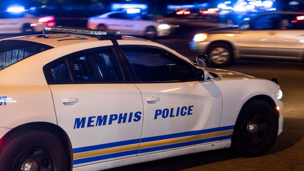PHOTO: Memphis police investigate the scene of a crime, Sept. 7, 2022 in Memphis, Tenn.