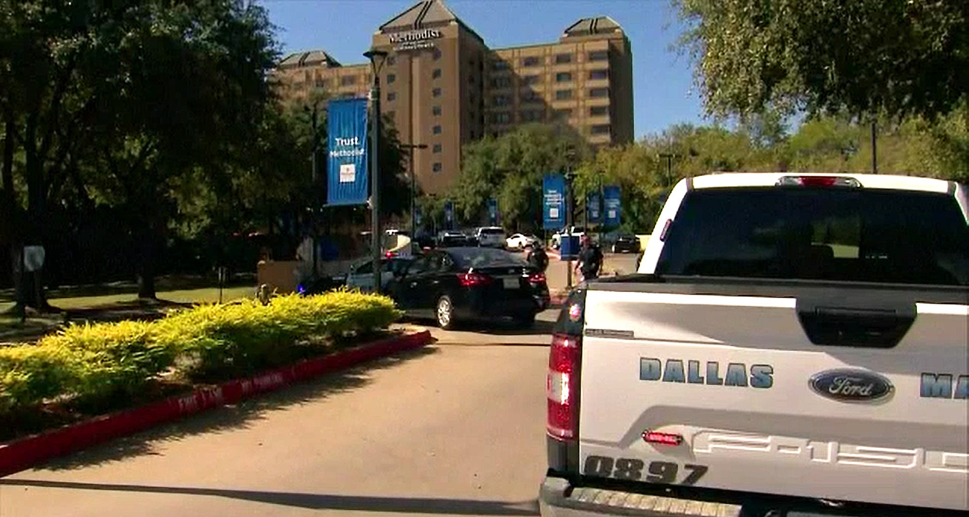 PHOTO: Police is seen after a shooting outside Methodist Hospital in Dallas. 