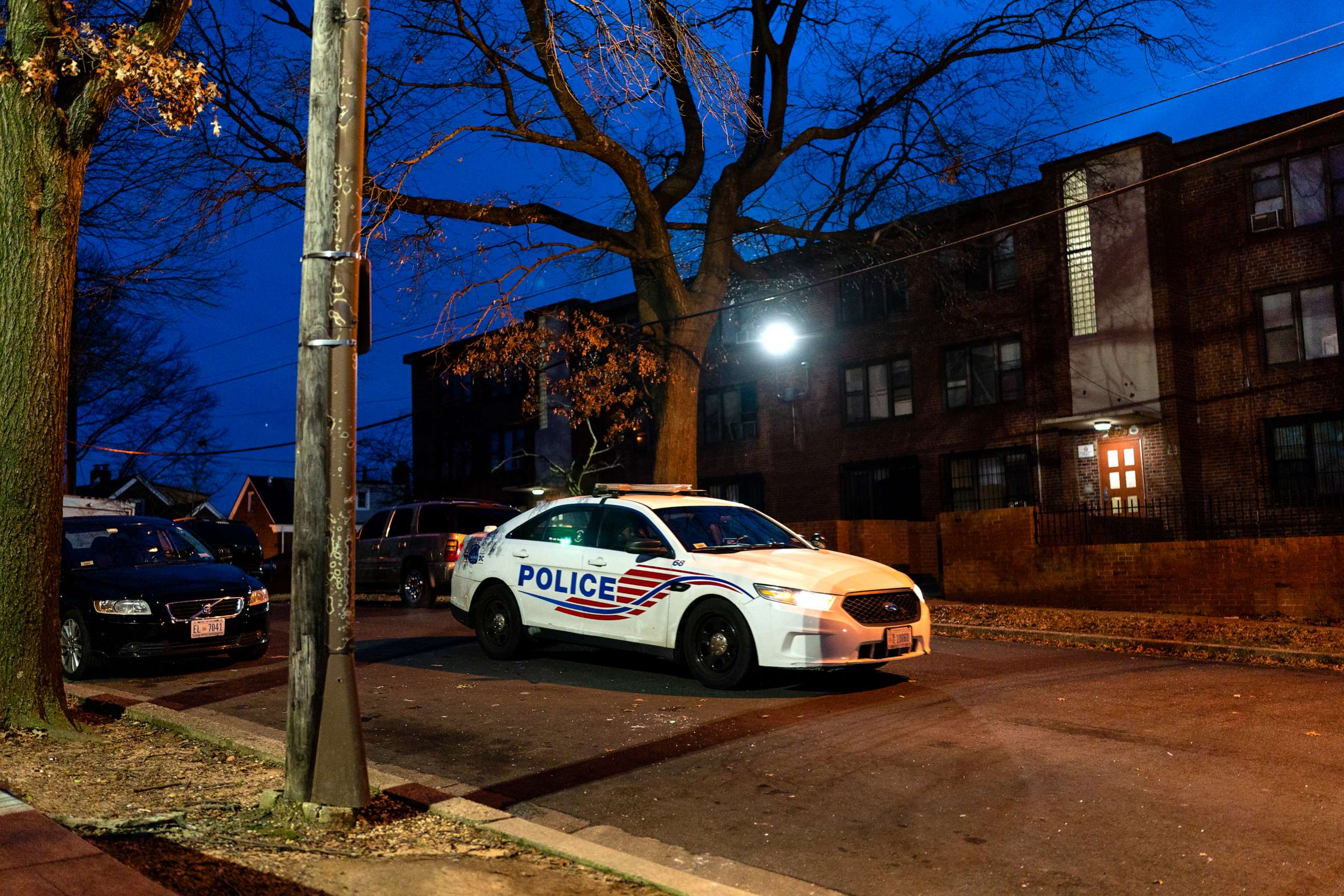 PHOTO: A Metropolitan Police Department car patrols a neighborhood in Washington, D.C. on December 19, 2022.