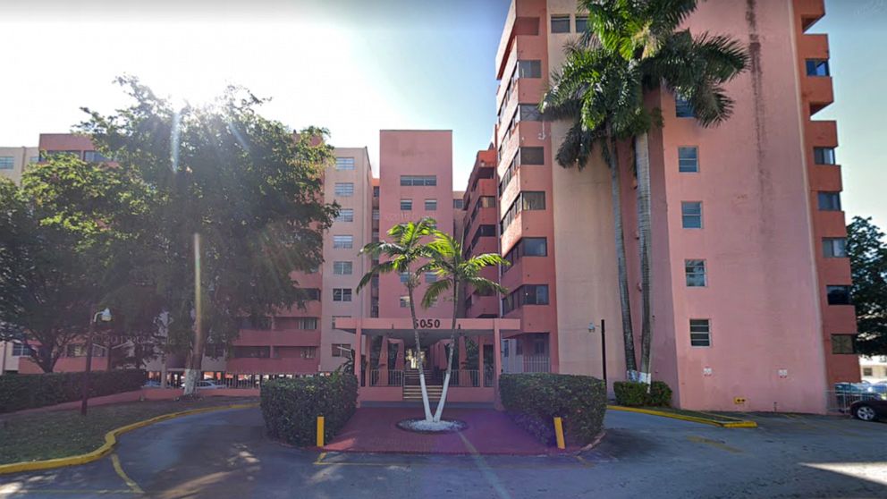 Residents given hours to evacuate 'unsafe' Miami condo