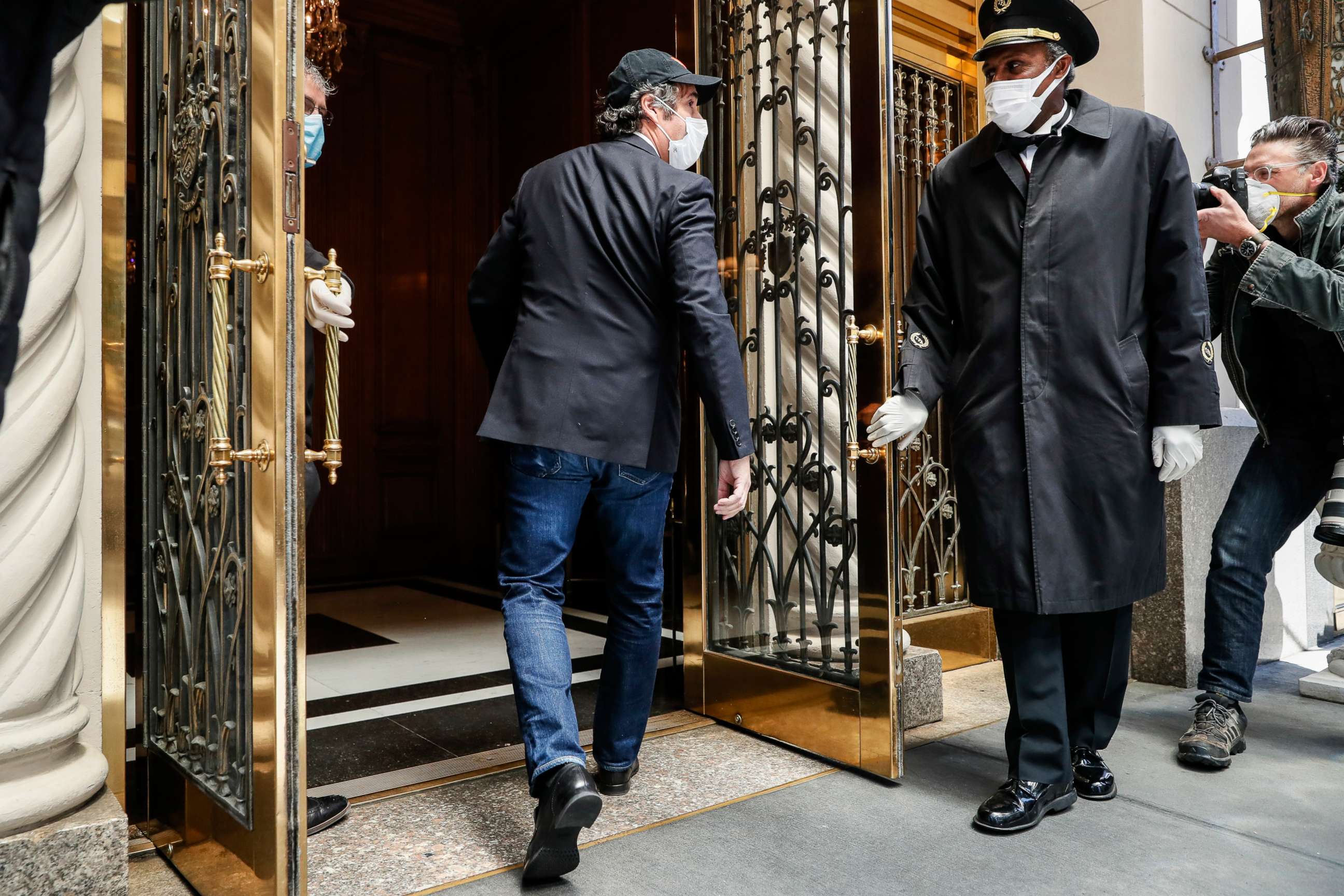 PHOTO: Michael Cohen arrives at his Manhattan apartment, May 21, 2020, in New York.