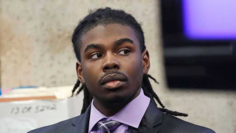 PHOTO: Defendant Micheail Ward appears just before closing arguments in his case during the trial for the fatal shooting of Hadiya Pendleton in Chicago, Aug. 23, 2018.