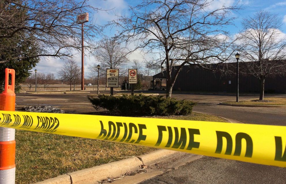 PHOTO: Police tape surrounds the area of a random shooting in Kalamazoo, Mich., Feb. 21, 2016.