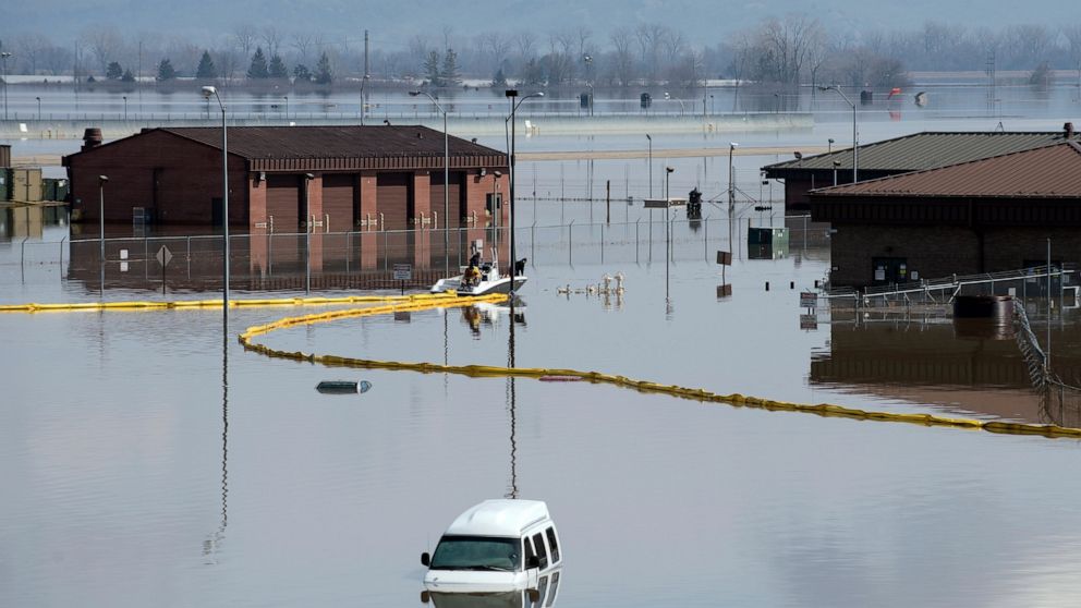 River Flooding Continues In Midwest With More Rain Heading Toward R Abc7 Los Angeles 1306