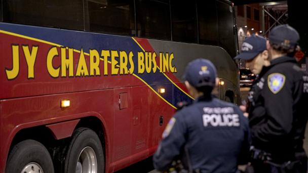 New York City announces lawsuit against bus companies sending migrants to city - Vimarsana News
