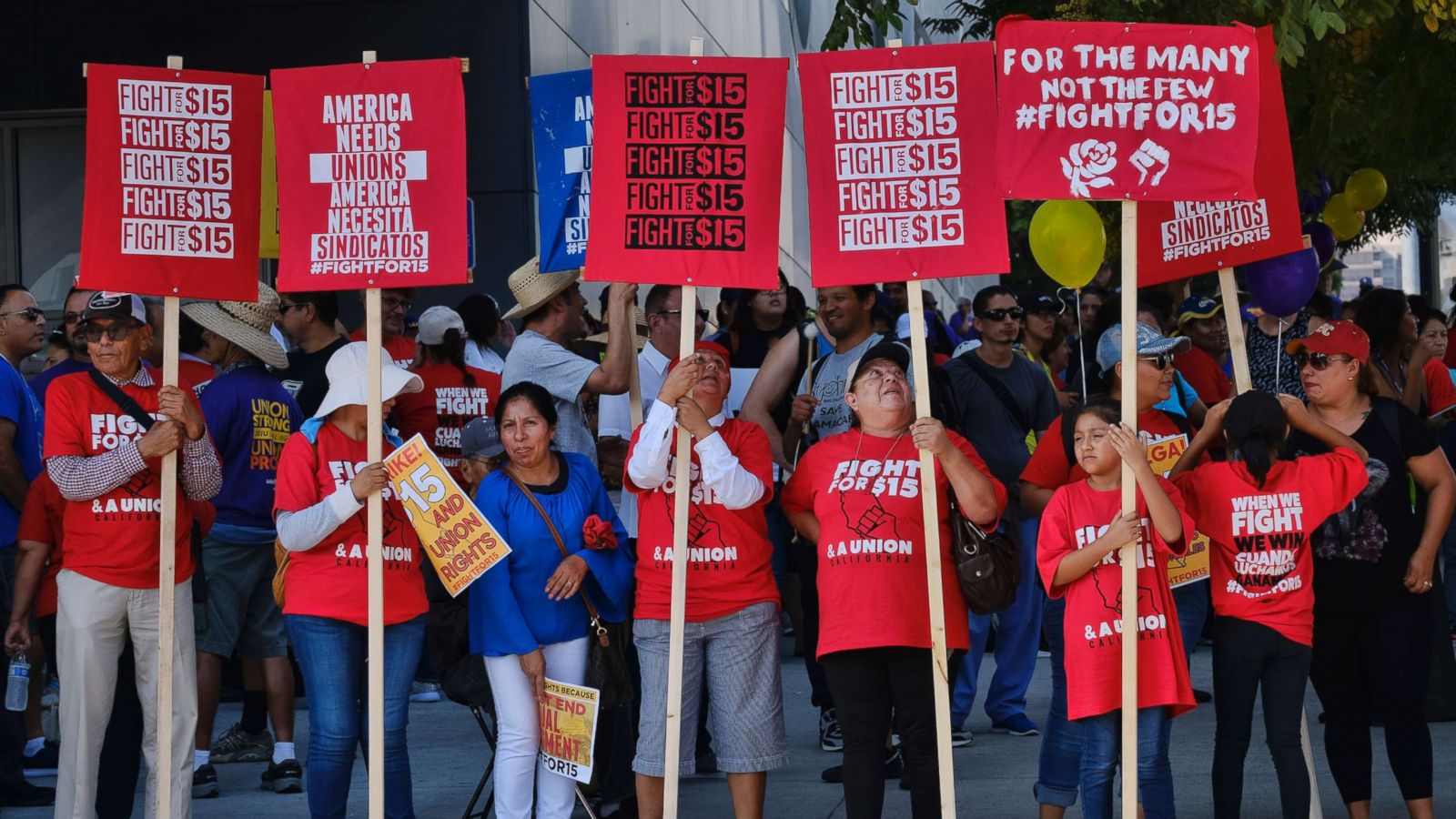 Minimum wage rising in more than 3 dozen states and cities in 2018 - ABC  News