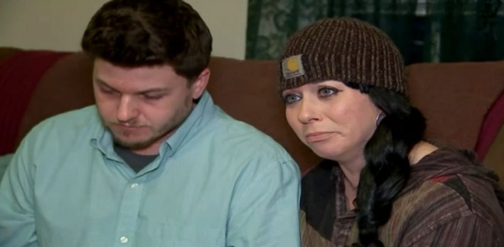 PHOTO: Amberly Barnett's parents speak with WSB-TV.