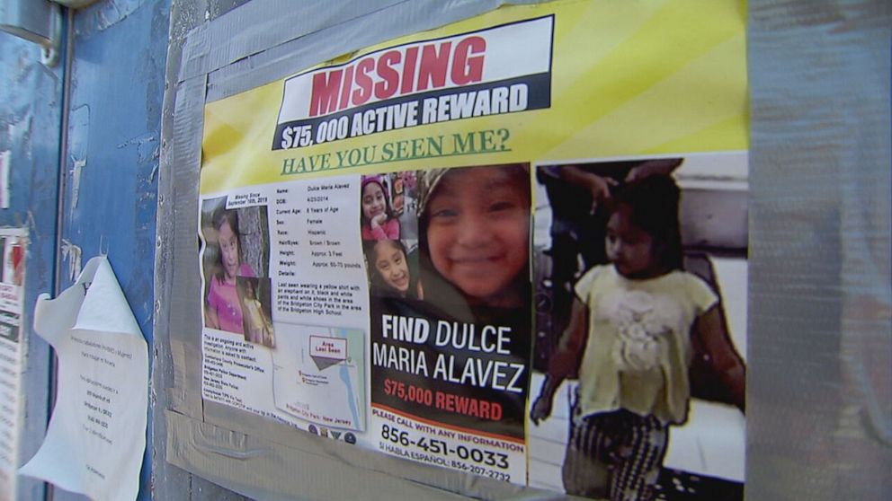 PHOTO: Many of these businesses still post fliers of 5-year-old Dulce Maria Alavez, who went missing in September 2019.