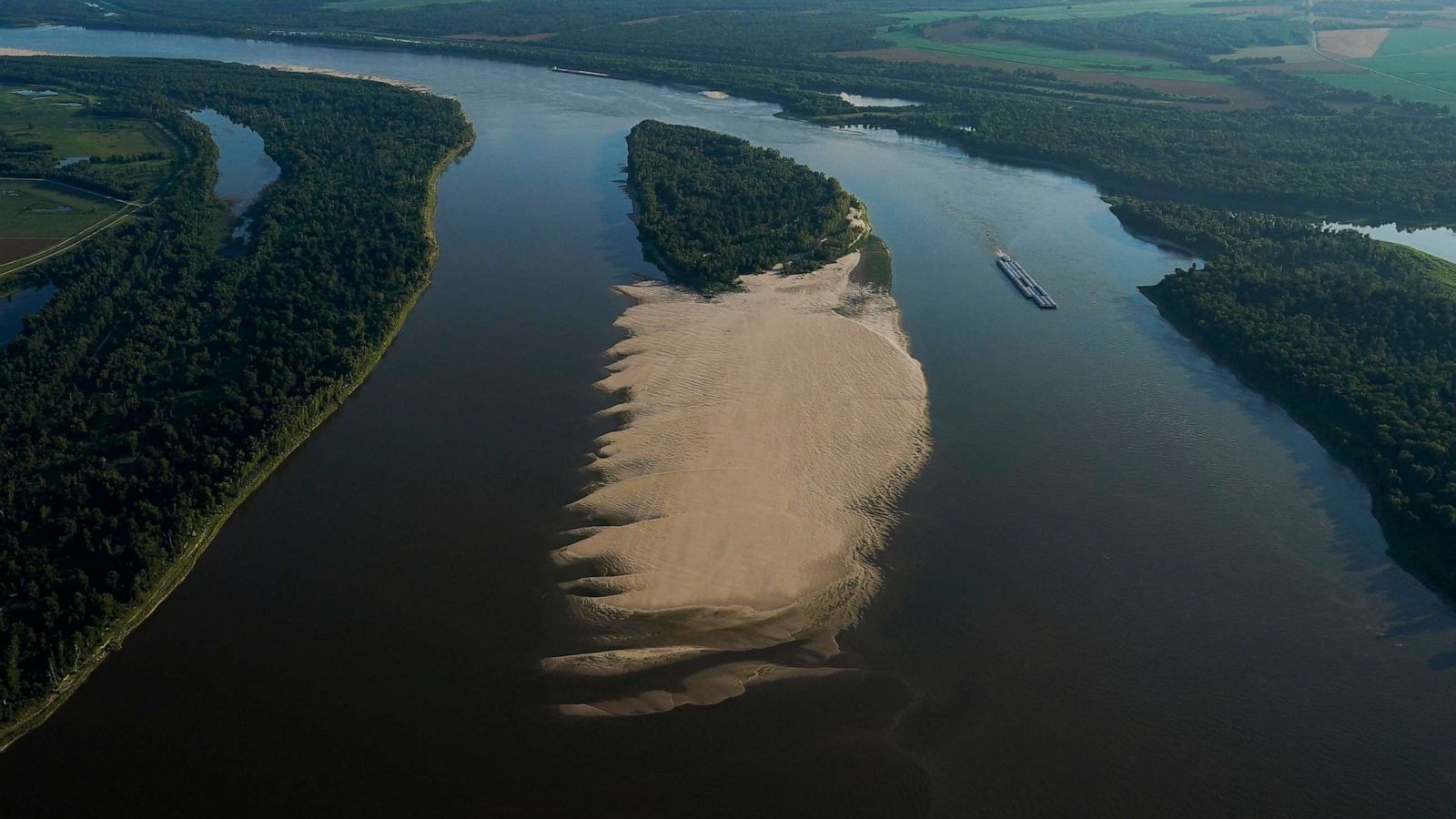 Opinion  Long Stretches of the Mississippi River Have Run Dry. What's  Next? - The New York Times