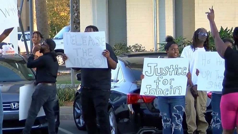 PHOTO: Protesters rally outside the Police Department headquarters after the death of teen Jaheim McMillan who was shot by poice in Gulfport, Miss., Oct. 11, 2022.