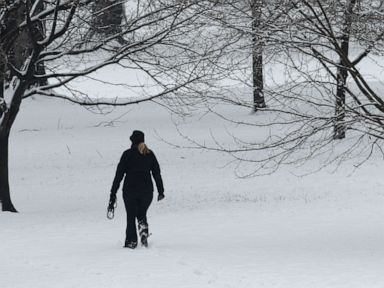 Storm system brings snow from Midwest to Great Lakes