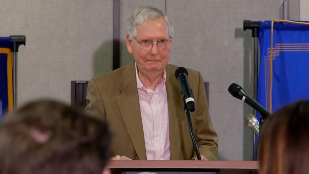 PHOTO: Sen. Mitch McConnell speaks at an event at the Glasgow-Barren County Rotary Club in Glasgow, Ky., on April 17, 2025.