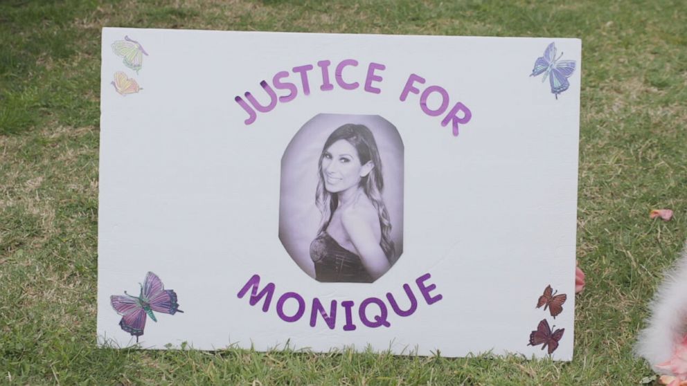PHOTO: Monique Munoz, 32, was killed in a high-speed crash on her way home from work.