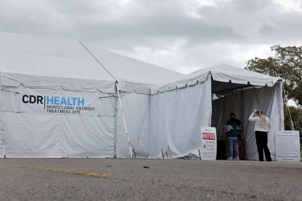 PHOTO: A free monoclonal treatment site located in a tent is open for patients at the Miami Dade College North Campus, Jan. 20, 2022, in Miami.