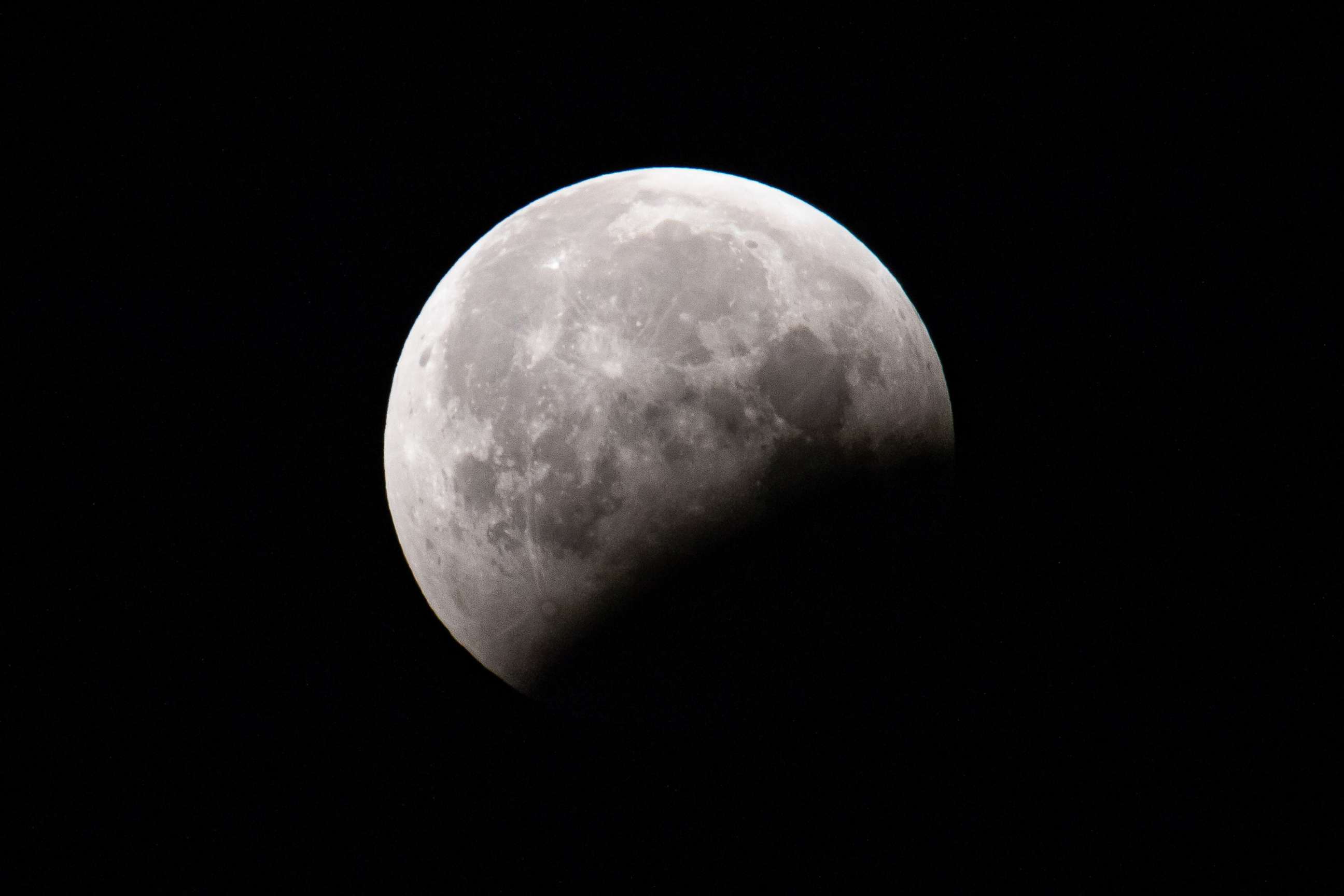 PHOTO: The Super Blood Wolf Moon, a total lunar eclipse, Jan. 21, 2019, as seen from Eindhoven, The Netherlands.