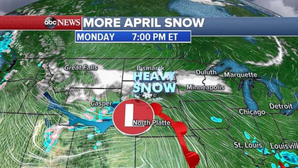 Sistem badai lain terbentuk di Rockies dan Great Plains pada Senin malam.