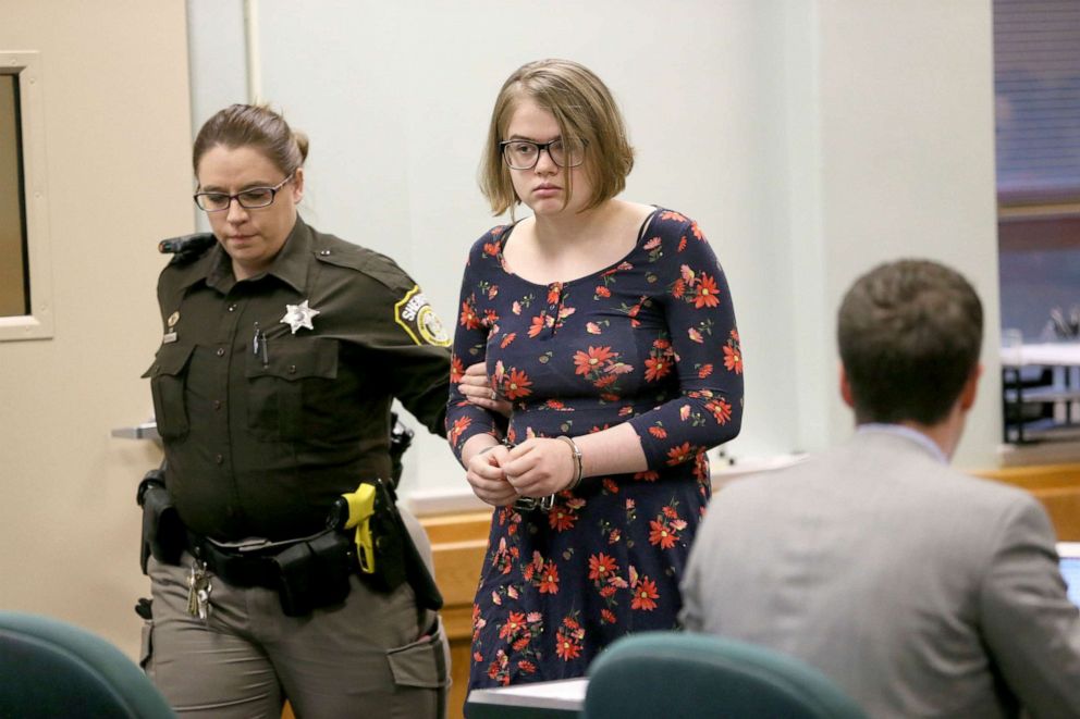 PHOTO: Morgan Geyser is led into the courtroom, Dec.12, 2016, for a hearing on motions in the so called Slenderman stabbing case at Waukesha County Courthouse in Waukesha, Wis.