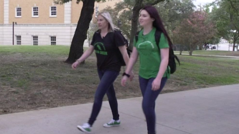 VIDEO: Mother and daughter take college courses together