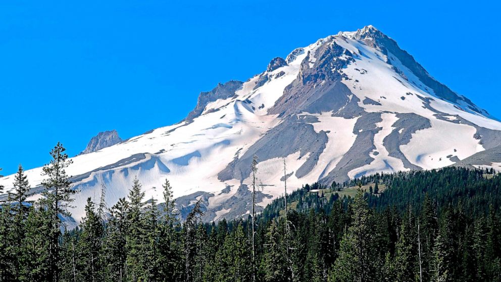 PHOTO: Snowy Mount Hood in the Cascade Mountains of northern Oregon.