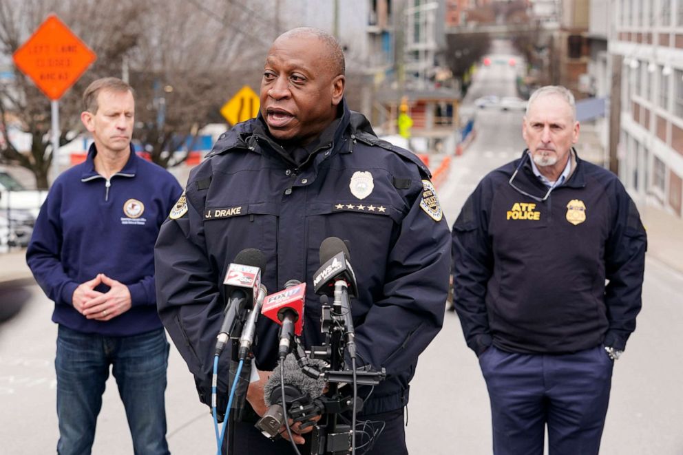 PHOTO: Nashville Police Chief John Drake, center, speaks during a news conference, Dec. 25, 2020, in Nashville, Tenn.