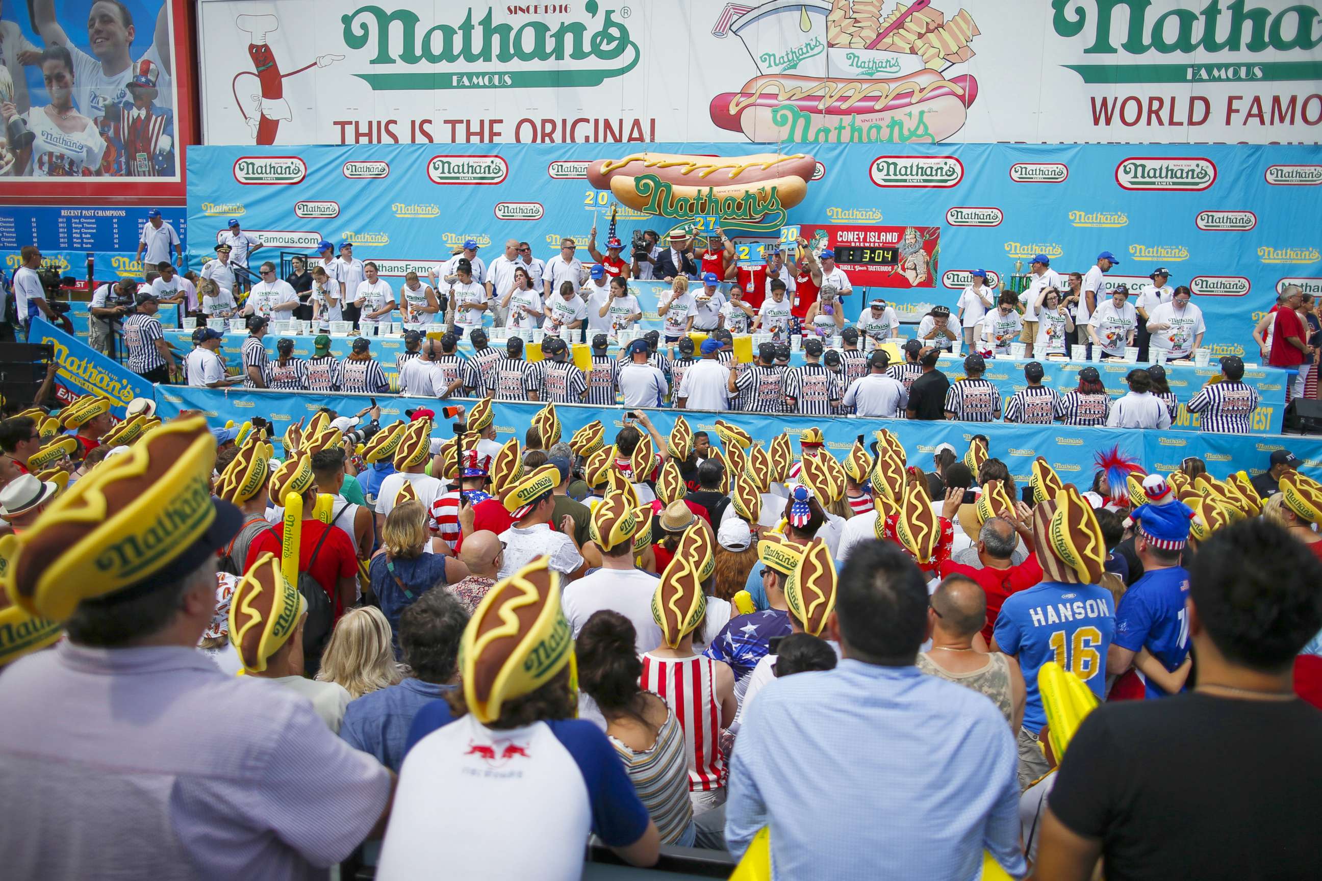 PHOTO: Women compete during the annual Nathan's Hot Dog Eating Contest on July 4, 2018 in Coney Island.