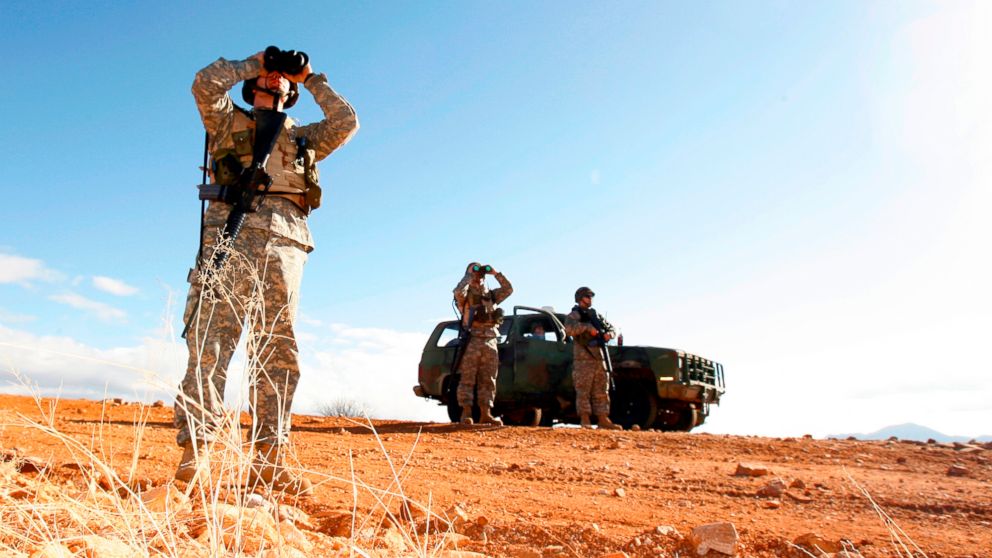 Texas governor pledges 1,000 National Guard troops to US-Mexico border ...
