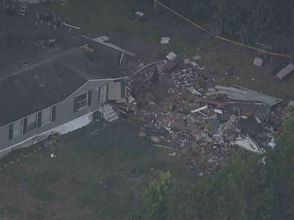 pilot-of-plane-that-crashed-into-north-carolina-home-reported-control-issue-ntsb-abc-news