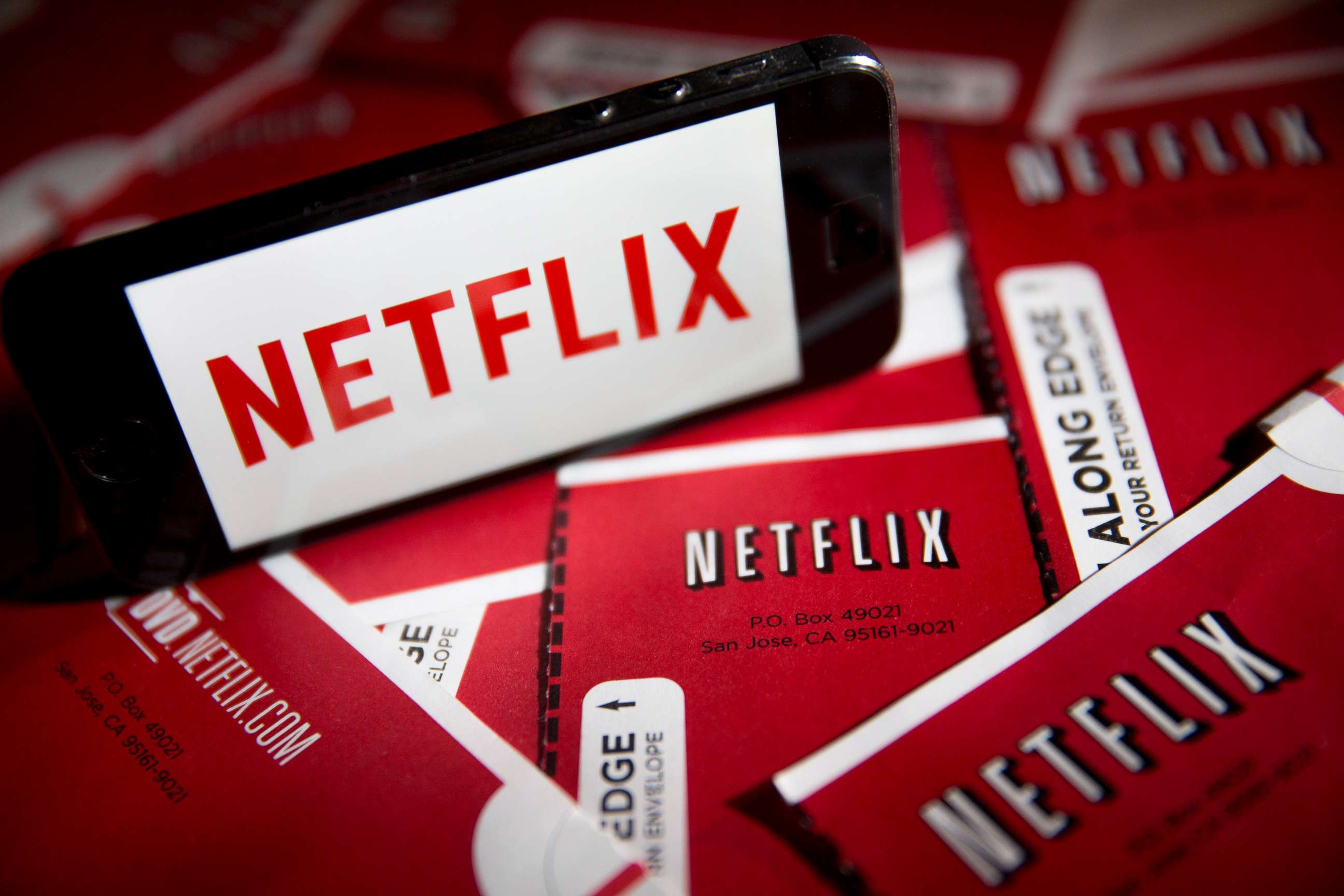 PHOTO: The Netflix Inc. logo is displayed in Washington, April 14, 2015. 